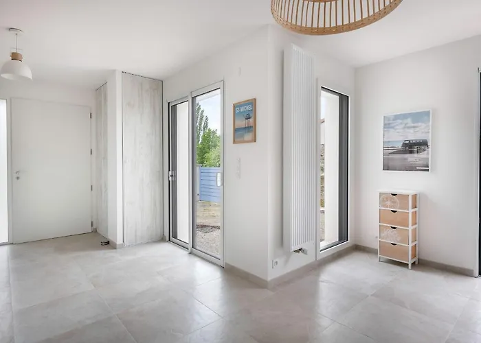 Maison Pour 6 Personnes A Michel Chef Chef * Saint-Michel-Chef-Chef